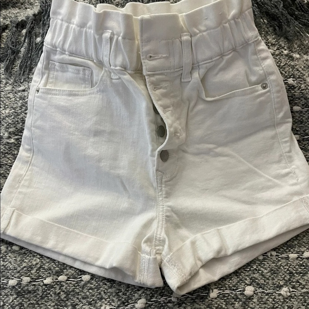High Waist Shorts
Size XS